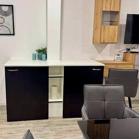 Cozy Place Apartment Warna